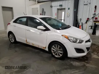 2015 Hyundai Elantra GT GL with VIN KMHD25LH8FU250772, listed as a Copart auction lot 43330335 with 240,063 mi miles and Clean Title. Bid and sale history available at carsss.com. Image 4.