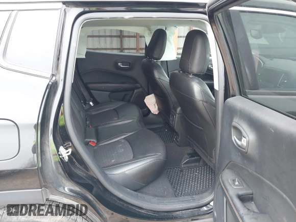 2021 Jeep Compass Latitude z VIN 3C4NJCBBXMT518158, wystawiony jako IAAI lot #41485058 z przebiegiem 95 309 mil mil oraz . Historia ofert i sprzedaży dostępna na DreamBid. Obrazek 8.