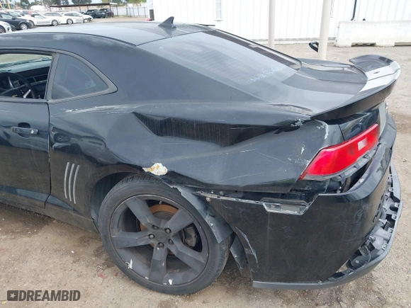 2014 Chevrolet Camaro LS with VIN 2G1FA1E33E9209867, listed as a IAAI auction lot 41921215 with 139,175 mi miles. Bid and sale history available at carsss.com. Image 17.