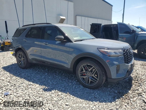 2025 Ford Explorer ST with VIN 1FMWK8GC4SGB16875, listed as a Copart auction lot 50733035 with 140 mi miles and Salvage Title. Bid and sale history available at carsss.com. Image 4.