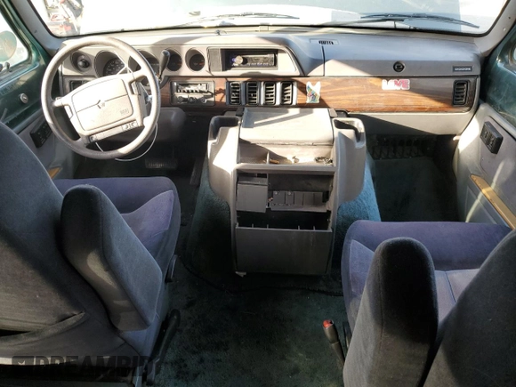 1996 Dodge Cargo z VIN 2B6HB21Y4TK104883, wystawiony jako Copart lot #47708165 z przebiegiem 164 225 mil mil oraz Szkoda całkowita • Salvage title. Historia ofert i sprzedaży dostępna na DreamBid. Obrazek 8.