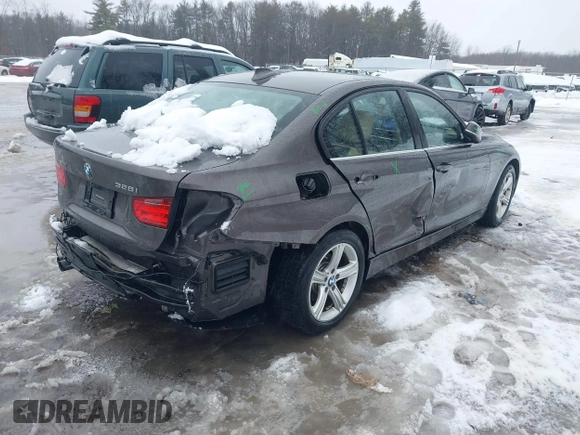 2015 BMW 3 Series 328i xDrive with VIN WBA3B5G55FNS12357, listed as a IAAI auction lot 41564058 with 91,573 mi miles. Bid and sale history available at carsss.com. Image 4.