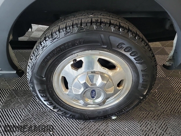 2020 Ford Transit Cargo with VIN 1FTBR2CG6LKA54530, listed as a IAAI auction lot 42547275 with 84,219 mi miles and . Bid and sale history available at DreamBid. Image 46.