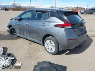 2025 Nissan LEAF S with VIN 1N4AZ1BV6SC550092, listed as a IAAI auction lot 41646566 with 3,738 mi miles. Bid and sale history available at carsss.com. Image 3.