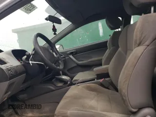 2008 Honda Civic с VIN 2HGFG12378H000721, выставлен на аукционе Copart как лот 43376525 с пробегом 253 280 миль миль и Списание • Salvage title. История ставок и продаж доступна на DreamBid. Изображение 7.