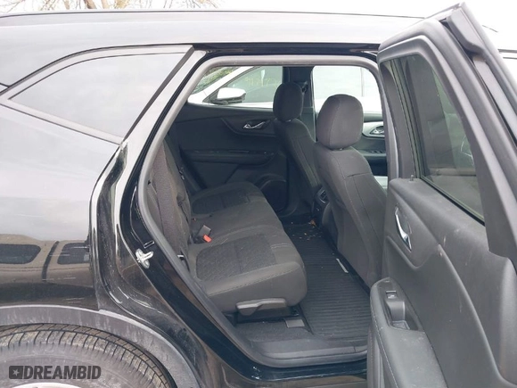 2019 Chevrolet Blazer with VIN 3GNKBGRS8KS642727, listed as a IAAI auction lot 41708709 with 86,184 mi miles. Bid and sale history available at carsss.com. Image 8.