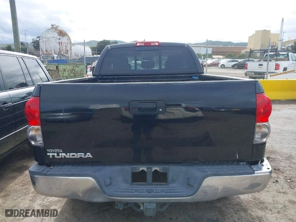 2007 Toyota Tundra SR5 with VIN 5TBRV541X7S450201, listed as a IAAI auction lot 41467261 with 261,614 mi miles. Bid and sale history available at carsss.com. Image 16.