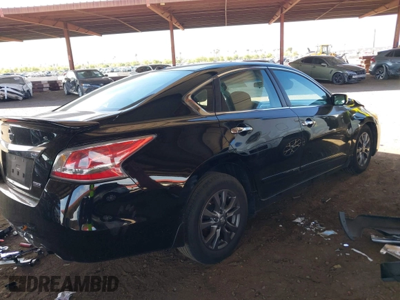2015 Nissan Altima SV with VIN 1N4AL3AP8FC591586, listed as a IAAI auction lot 42083818 with 60,128 mi miles and . Bid and sale history available at carsss.com. Image 4.