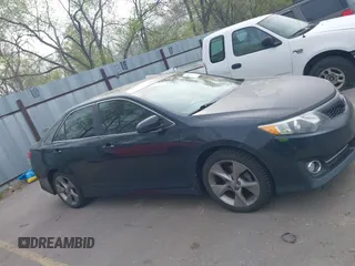 2012 Toyota Camry SE with VIN 4T1BK1FK6CU521590, listed as a IAAI auction lot 42035845 with 276,531 mi miles. Bid and sale history available at carsss.com. Image 13.