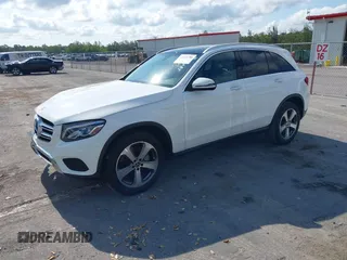 2017 Mercedes-Benz GLC 300 z VIN WDC0G4JB9HV006052, wystawiony jako IAAI lot #42221780 z przebiegiem 79 542 mil mil oraz . Historia ofert i sprzedaży dostępna na DreamBid. Obrazek 2.