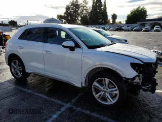2020 Audi Q3 S line Premium with VIN WA1DECF34L1038801, listed as a Copart auction lot 69990392 with 33,152 mi miles. Bid and sale history available at carsss.com. Image 4.