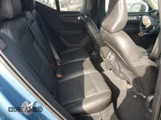 2024 Volvo XC40 Plus Dark Theme with VIN YV4L12UL9R2257599, listed as a Copart auction lot 41537295 with 10,323 mi miles and Salvage title. Bid and sale history available at DreamBid. Image 11.