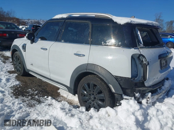 2018 MINI Countryman Cooper S z VIN WMZYT5C39J3E19190, wystawiony jako IAAI lot #41364349 z przebiegiem 44 941 mil mil oraz . Historia ofert i sprzedaży dostępna na DreamBid. Obrazek 3.