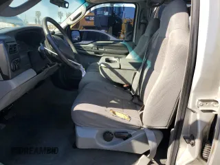 2005 Ford Excursion Special Serv с VIN 1FMNU40L45ED43492, выставлен на аукционе Copart как лот 49870025 с пробегом 175 064 миль миль и Списание • Salvage title. История ставок и продаж доступна на DreamBid. Изображение 7.