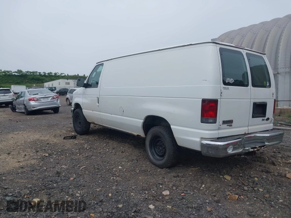 2012 Ford Econoline Cargo Commercial z VIN 1FTNE2EL2CDB16707, wystawiony jako IAAI lot #42358039 z przebiegiem 250 186 mil mil oraz . Historia ofert i sprzedaży dostępna na DreamBid. Obrazek 3.