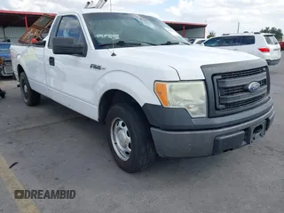 2014 Ford F-150 XL with VIN 1FTMF1CM6EKD40608, listed as a IAAI auction lot 40650148 with 163,333 mi miles. Bid and sale history available at carsss.com. Image 1.