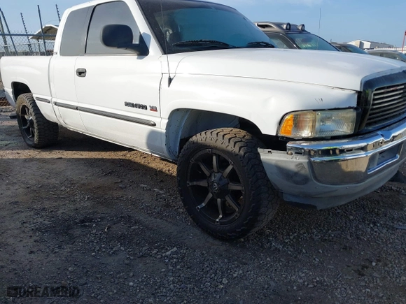 1999 Dodge Ram 1500 with VIN 3B7HC13Z8XG100234, listed as a IAAI auction lot 41794002 with 181,758 mi miles. Bid and sale history available at carsss.com. Image 12.