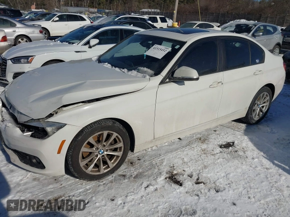 2016 BMW 3 Series 320i xDrive z VIN WBA8E5G59GNT93445, wystawiony jako IAAI lot #41515452 z przebiegiem 96 437 mil mil oraz . Historia ofert i sprzedaży dostępna na DreamBid. Obrazek 2.