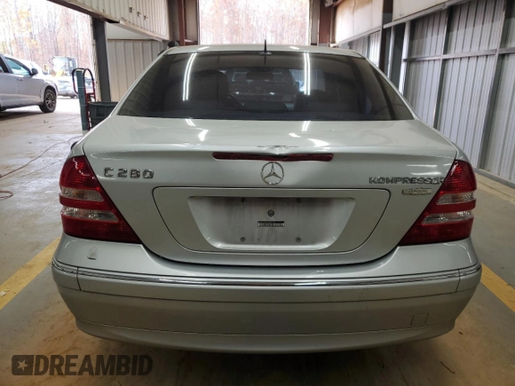 2006 Mercedes-Benz C 280 Luxury with VIN WDBRF54HX6A825189, listed as a Copart auction lot 81903084 with 231,894 mi miles and Salvage Title. Bid and sale history available at DreamBid. Image 6.