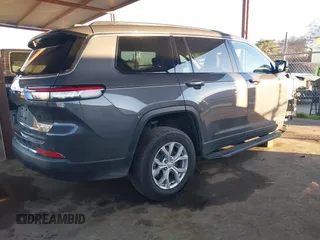 2024 Jeep Grand Cherokee Limited with VIN 1C4RJKBG3R8939135, listed as a IAAI auction lot 41283320 with 15,997 mi miles and . Bid and sale history available at DreamBid. Image 4.