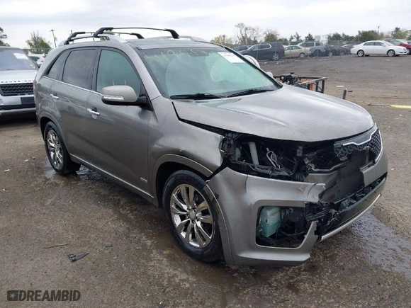 2013 Kia Sorento SX with VIN 5XYKWDA28DG353133, listed as a IAAI auction lot 41995341 with 184,297 mi miles. Bid and sale history available at carsss.com. Image 1.
