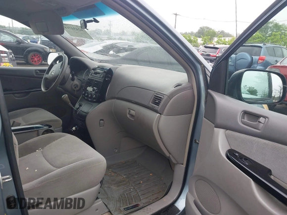 2005 Toyota Sienna CE with VIN 5TDZA23C55S308713, listed as a IAAI auction lot 42434718 with 225,254 mi miles and . Bid and sale history available at DreamBid. Image 5.