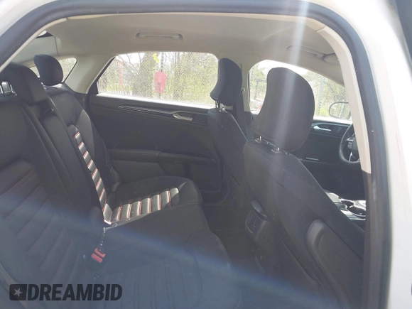 2015 Ford Fusion SE with VIN 3FA6P0H92FR283878, listed as a IAAI auction lot 42158896 with 194,396 mi miles. Bid and sale history available at carsss.com. Image 8.