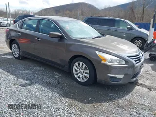 2014 Nissan Altima 2.5 S with VIN 1N4AL3AP0EN340208, listed as a IAAI auction lot 41863143 with 172,407 mi miles. Bid and sale history available at carsss.com. Image 1.