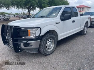 2018 Ford F-150 XL with VIN 1FTFX1E55JKE18902, listed as a IAAI auction lot 41980658 with 160,079 mi miles. Bid and sale history available at carsss.com. Image 1.