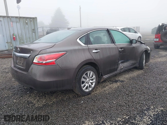 2015 Nissan Altima S with VIN 1N4AL3AP7FC421610, listed as a IAAI auction lot 41731181 with 50,422 mi miles and . Bid and sale history available at DreamBid. Image 4.