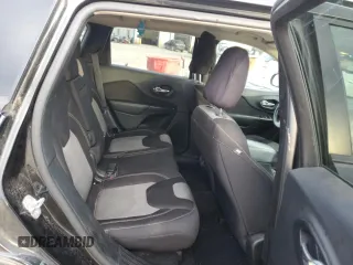 2015 Jeep Cherokee Sport z VIN 1C4PJLAB0FW684101, wystawiony jako Copart lot #87478344 z przebiegiem 160 386 mil mil oraz Szkoda całkowita • Salvage title. Historia ofert i sprzedaży dostępna na DreamBid. Obrazek 11.
