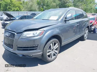 2015 Audi Q7 Premium Plus z VIN WA1LGAFE6FD009024, wystawiony jako IAAI lot #42282569 z przebiegiem 95 953 mil mil oraz . Historia ofert i sprzedaży dostępna na DreamBid. Obrazek 2.