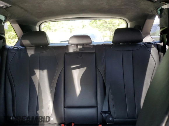 2018 BMW X5 M z VIN 5YMKT6C54J0Y83460, wystawiony jako Copart lot #57874275 z przebiegiem 58 656 mil mil oraz Szkody całkowita. Historia ofert i sprzedaży dostępna na DreamBid. Obrazek 10.