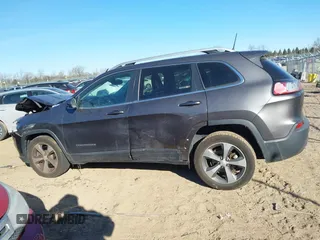 2019 Jeep Cherokee Limited with VIN 1C4PJLDB4KD327439, listed as a IAAI auction lot 41287922 with 42,968 mi miles and . Bid and sale history available at DreamBid. Image 14.
