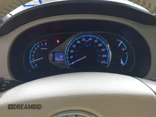 2014 Toyota Sienna XLE with VIN 5TDYK3DC6ES444121, listed as a IAAI auction lot 42110190 with 240,366 mi miles and . Bid and sale history available at DreamBid. Image 7.