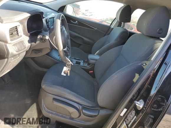 2020 Kia Sorento LX with VIN 5XYPG4A58LG628012, listed as a Copart auction lot 41807055 with 120,147 mi miles and Salvage Title. Bid and sale history available at carsss.com. Image 7.