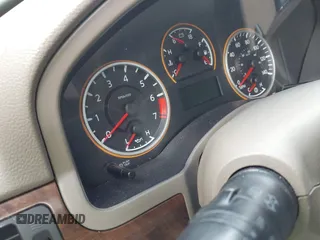 2008 Nissan Armada SE z VIN 5N1AA08C08N617571, wystawiony jako IAAI lot #41766604 z przebiegiem Nie podano mil oraz . Historia ofert i sprzedaży dostępna na DreamBid. Obrazek 7.