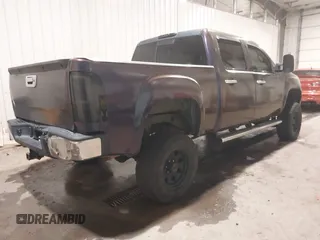 2007 GMC Sierra 1500 with VIN 2GTEK13Y671700496, listed as a IAAI auction lot 41233730 with 225,186 mi miles and . Bid and sale history available at DreamBid. Image 4.