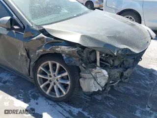 2013 Toyota Avalon XLE with VIN 4T1BK1EB3DU002645, listed as a IAAI auction lot 41764668 with 203,753 mi miles. Bid and sale history available at carsss.com. Image 6.