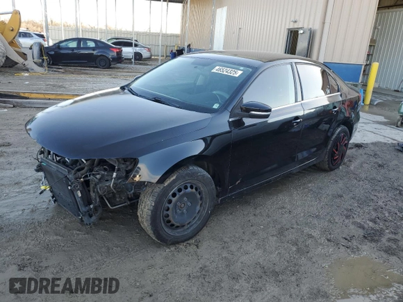 2013 Volkswagen Jetta SE z VIN 3VWDP7AJ9DM383126, wystawiony jako Copart lot #46524325 z przebiegiem 129 488 mil mil oraz Szkoda całkowita • Salvage title. Historia ofert i sprzedaży dostępna na DreamBid. Obrazek 1.