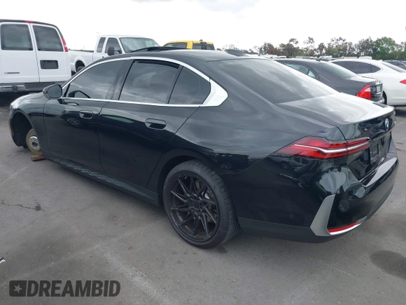 2024 BMW 5 Series 530i with VIN WBA43FJ09RCR92657, listed as a IAAI auction lot 42105525 with 11,326 mi miles and . Bid and sale history available at DreamBid. Image 3.