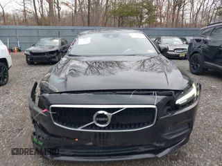 2017 Volvo S90 Momentum with VIN YV1102AK3H1006469, listed as a IAAI auction lot 41795564 with 121,001 mi miles. Bid and sale history available at carsss.com. Image 12.