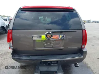 2013 Cadillac Escalade ESV Luxury with VIN 1GYS3HEF8DR135928, listed as a IAAI auction lot 41887463 with 91,774 mi miles and . Bid and sale history available at DreamBid. Image 17.