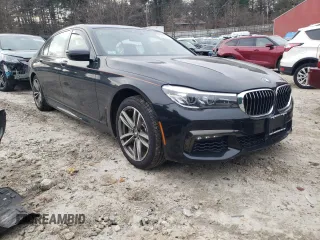 2019 BMW 7 Series 740i xDrive with VIN WBA7E4C52KGV70538, listed as a Copart auction lot 39724903 with 37,137 mi miles. Bid and sale history available at carsss.com. Image 4.
