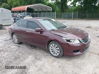 2015 Honda Accord Touring z VIN 1HGCR3F9XFA010985, wystawiony jako IAAI lot #42400903 z przebiegiem 231 607 mil mil oraz . Historia ofert i sprzedaży dostępna na DreamBid. Obrazek 1.