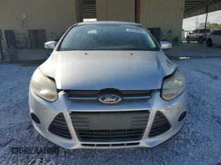 2013 Ford Focus SE with VIN 1FADP3F25DL212152, listed as a Copart auction lot 83640484 with 180,314 mi miles and Clean title. Bid and sale history available at DreamBid. Image 5.