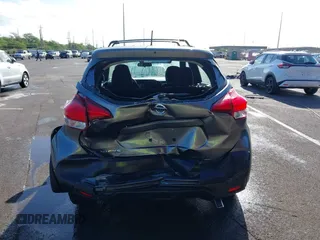 2019 Nissan Kicks S z VIN 3N1CP5CU9KL505032, wystawiony jako IAAI lot #41831490 z przebiegiem 35 155 mil mil oraz . Historia ofert i sprzedaży dostępna na DreamBid. Obrazek 16.