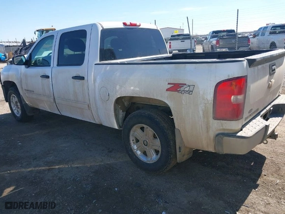 2012 Chevrolet Silverado 1500 LT with VIN 1GCPKSE73CF181350, listed as a IAAI auction lot 41656231 with 131,322 mi miles. Bid and sale history available at carsss.com. Image 3.