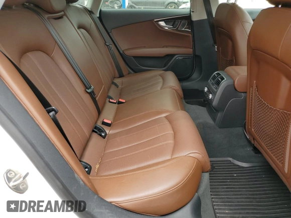 2014 Audi A7 Prestige z VIN WAU2GAFC4EN045249, wystawiony jako Copart lot #54440315 z przebiegiem 116 086 mil mil oraz Szkoda całkowita • Salvage title. Historia ofert i sprzedaży dostępna na DreamBid. Obrazek 10.