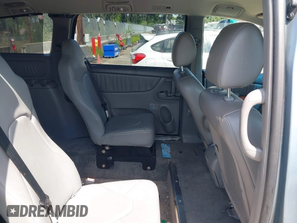 2010 Toyota Sienna XLE with VIN 5TDYK4CC0AS299238, listed as a IAAI auction lot 42168312 with 161,950 mi miles and . Bid and sale history available at carsss.com. Image 8.